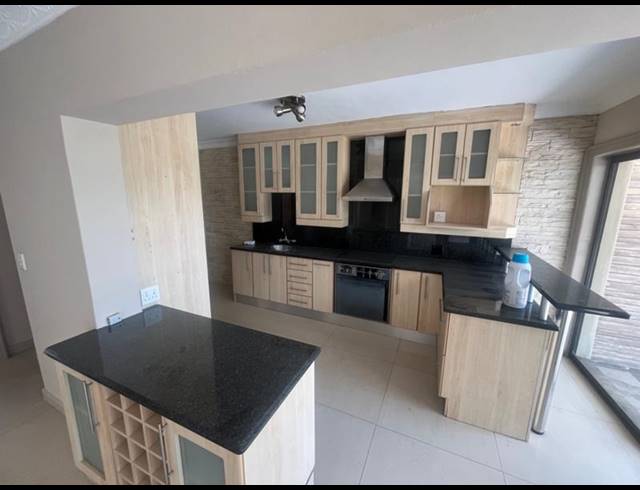 4 BEDROOM PROPERTY TO RENT IN WATERKLOOF